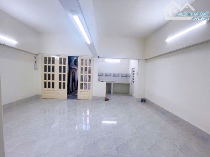 KHU TRUNG TÂM HÀNH CHÍNH P12Q4  SÁT ĐƯỜNG XE HƠI CHẠY CÁCH 1 BƯỚC CHỈ CÒN 1 CĂN DUY NHỨT - 9