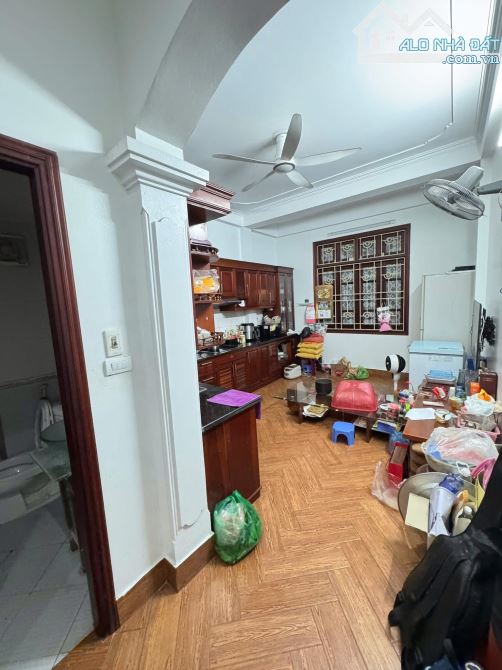 BÁN NHÀ TRUNG KÍNH, 45M2, MT 4M, 5 TẦNG, 2 MẶT NGÕ OTO, KINH DOANH ĐỈNH, GIÁ 22 TỶ - 9