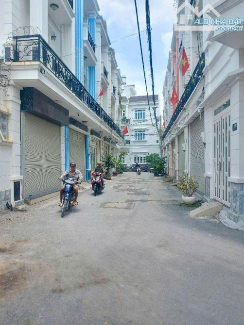 🌺 Đất thổ cư đường THẠNH XUÂN 33 phường TX Quận 12, dt 106m2 (4mx26m) Đường 8m 💰 4,5 tỷ - 9