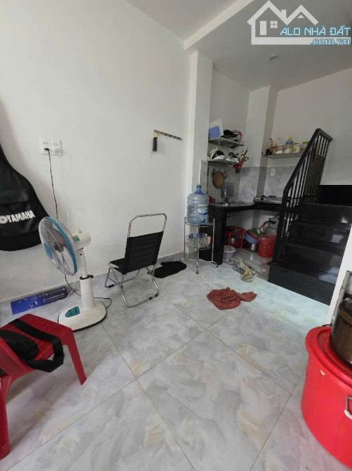 Mặt tiền vị trí đẹp cách 100m ra Gò Dầu-2 tầng-dòng tiền cho thuê 6tr/tháng-nhỉnh 2 tỷ - 9