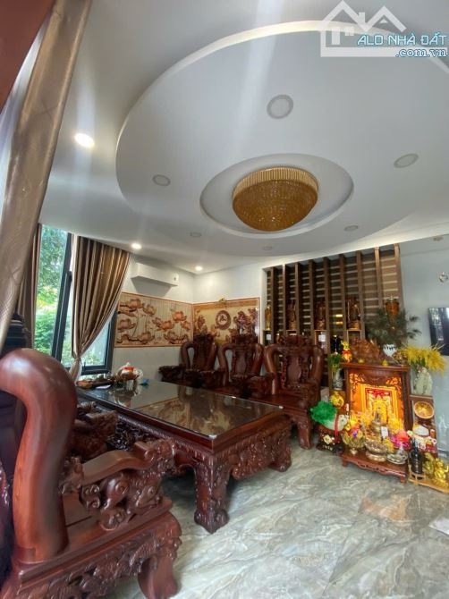 BÁN BIỆT THỰ TRẦN NÃO KHU VIP 212 M2 GIÁ 60 TỶ - 9