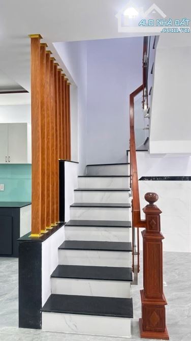 BÁN NHÀ ĐẸP 100M² – 2 TẦNG – TT QUẬN 9 – GIÁ CHỈ NHỈNH 7 TỶ - 9