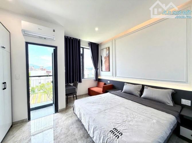 SẬP HẦM CĂN VIP 5T MỚI ĐƯỜNG HỒ NGHINH DT GẦN 2 TỶ/NĂM DT 145M2 NGANG 10M CHỈ 35 TỶ - 9