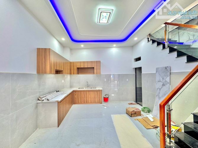 Bán nhà 1 trệt 1 lầu sổ riêng thổ cư p. Hố Nai - 9