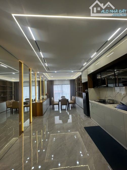 Bán Nhà Mặt Phố Nguyễn Công Trứ Ô Tô Tránh Gần Hồ Điều Hòa 47m2 4 Tầng Chỉ 13.5 Tỷ