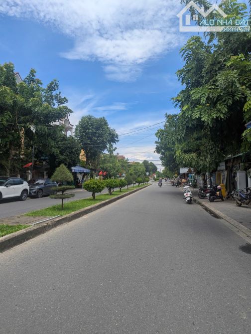BÁN  ĐẤT MẶT TIỀN LÊ HỒNG PHONG,-DT: 10.9x22 - CÁCH PHỐ CỔ HỘI AN 900M- ĐƯỜNG 20.5M