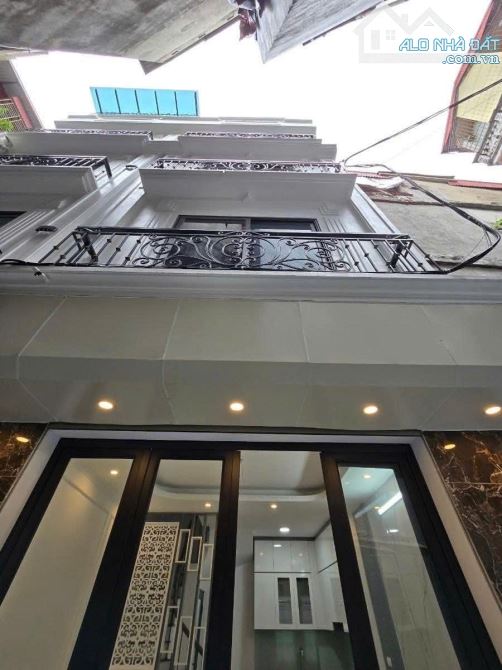 Nhà đẹp, trục Tôn ĐứcThắng / ĐỐNG Đa