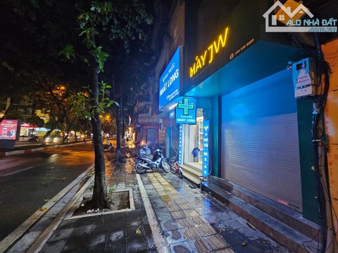 Bán Nhà Mặt Phố Kinh Doanh Trần Đăng Ninh Cầu Giấy DT 45m2 7 Tầng Thang Máy Vỉa Hè Rộng