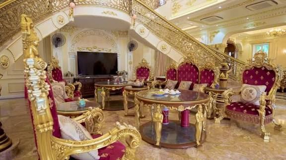 BIỆT THỰ VẠN XUÂN – LÔ GÓC – MẶT TIỀN RỘNG – 180M – 4 TẦNG – 39 TỶ (ĐTL3540138)