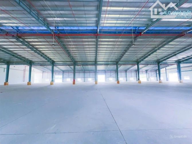 Cho thuê xưởng sản xuất 2400m2 CNN tại Long Thành, Đồng Nai, giá thuê 80k/m2.