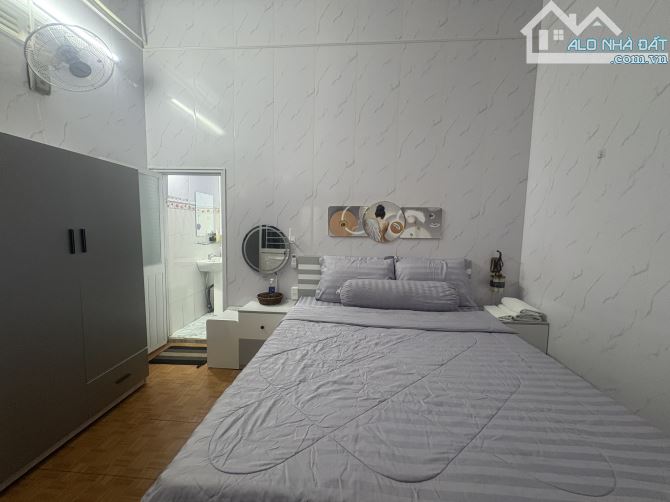 🏡 Sang đất có 7 phòng hẻm Phạm Văn Đồng đang cho thuê