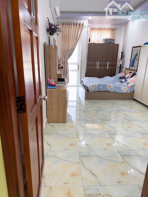 BÙI MINH TRỰC Q8 - OTO ĐỖ CỬA - 3.4/3.7X18M - CHỈ 6.8 TỶ - NHÀ ĐẸP 4 TẦNG