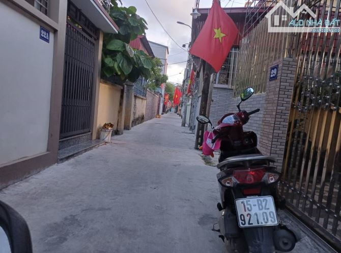 Bán Nhà trung tâm quận Đồ Sơn cách quảng trường 2 con trâu chỉ 700m ngõ thông taxi đỗ cửa