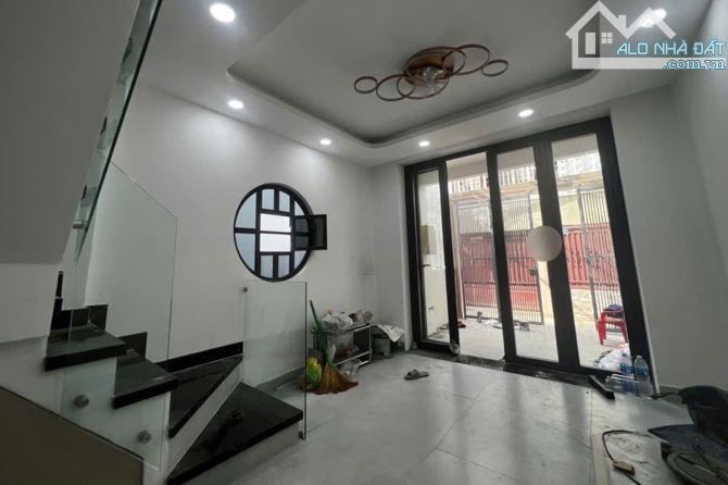 Bán nhà hẻm xe hơi, Đường Số 47, Thủ Đức, 40.3 m² (3.6m x 11m), 2 tầng - Giá 4 tỷ TL