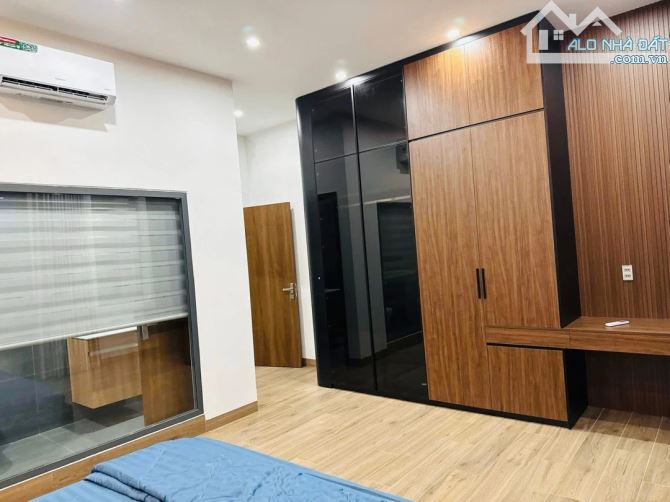 BÁN NHÀ 3 TẦNG MẶT TIỀN ĐƯỜNG NGUYỄN CHÍCH LIÊN CHIỂU ĐÀ NẴNG GIÁ 7,95 TỶ
