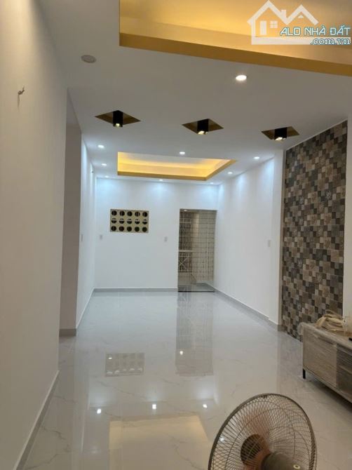 ⭐️⭐️ Chung cư tầng 3 Phạm Văn Đồng 70m2, SHR Vuông – Bình Thạnh