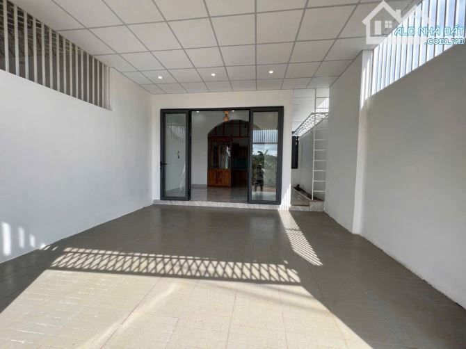 Bán nhà Y Moan gần nhà thuốc Như Ý giá tốt chỉ 2,38 tỷ