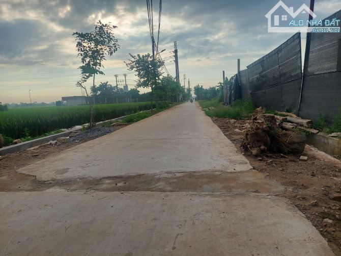 BÁN NHÀ 2 TẦNG DÂN XÂY CHẮC CHẮN, NHÀ CÒN MỚI, BÌA LÀNG, ĐƯỜNG Ô TÔ TRÁNH, XÃ THANH LÂM, M