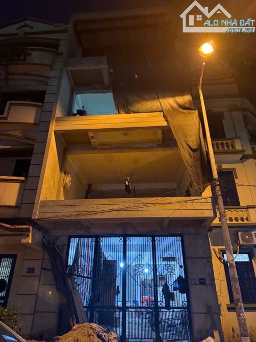 Bắc Linh đàm 80m mt5,5m 6t thang máy thông sàn,2mặt đường view chung cư,ở,KD đỉnh