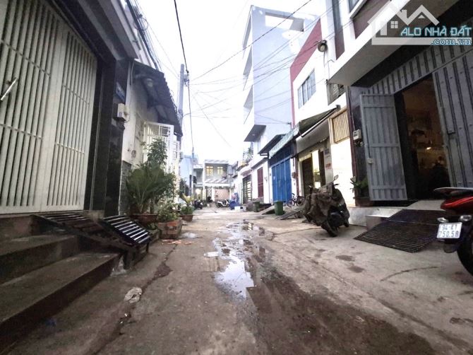 Bán nhà Bình Trị Đông, 80m2, phù hợp đầu tư giữ tiền.