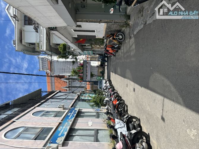 CHUYỂN NHƯỢNG KHÁCH SẠN . LÊ LỢI . THÀNH PHỐ HUẾ