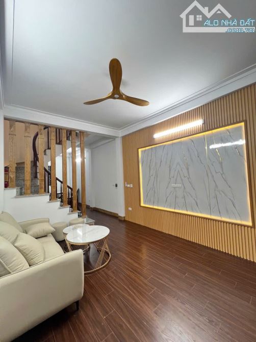 ✨ BÁN NHÀ NGÃ 5 HÀ TRÌ – CHỈ CÁCH CHỢ HÀ ĐÔNG 300M – VỊ TRÍ TRUNG TÂM – 4 TẦNG – CHỈ NHỈNH