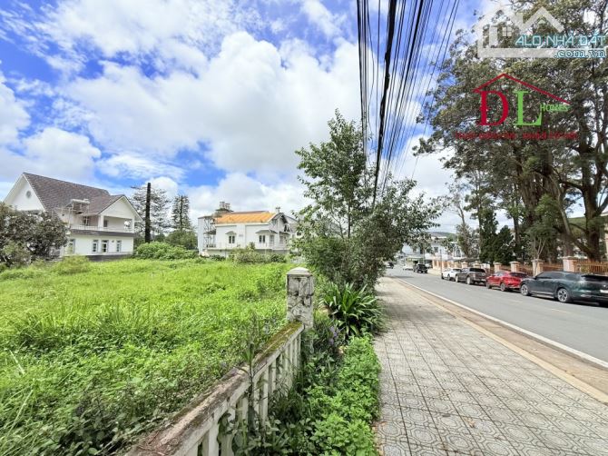 Bán đất Đà Lạt, mặt tiền đường Trần Bình Trọng, diện tích 1580m2 thổ cư, giá 220 tỷ #3204