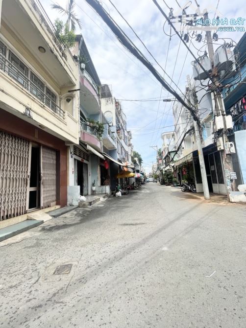 Giảm mạnh còn 7,9 tỷ nhà 60m2 HXH Lạc Long Quân quận 11