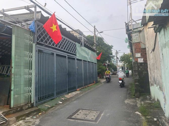 NHÀ NGANG 10, DÀI 13,5 3PN 2WC, SÂN ĐẬU OTO, ĐƯỜNG SỐ 6 GẦN CẦU VƯƠT LINH XUÂN, QL1K