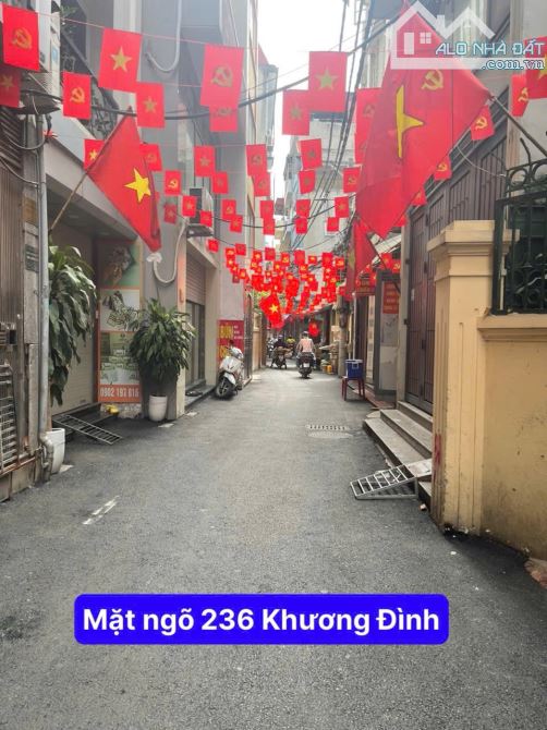 Bán đất tặng nhà cũ Khương Đình gần Ngã tư sở chia được 2 lô hoặc xây ccmn đầu tư