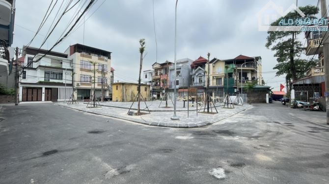 BIỆT THỰ NHÀ VƯỜN VIEW HỒ XÓM MỚI VÕNG LA ĐÔNG ANH HÀ NỘI