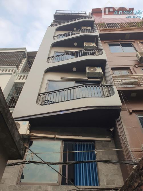 Tòa nhà 8 tầng phố Âu Cơ 50m Tây Hồ Hà Nội view Hồ Tây Kinh doanh nội thất cao cấp lên Hồ