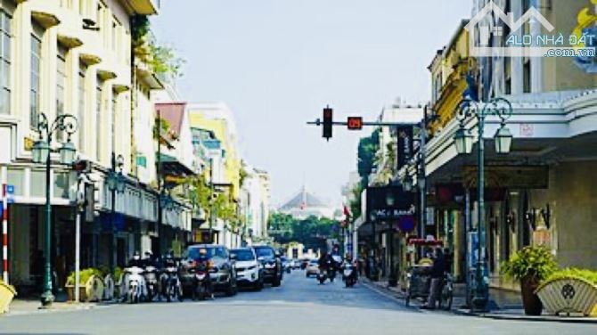 CÓ 1 02! MẶT PHỐ TRÀNG TIỀN - HÀNG XÓM TRÀNG TIỀN PLAZA - SỔ ĐỎ RIÊNG - GIÁ TỐT.
