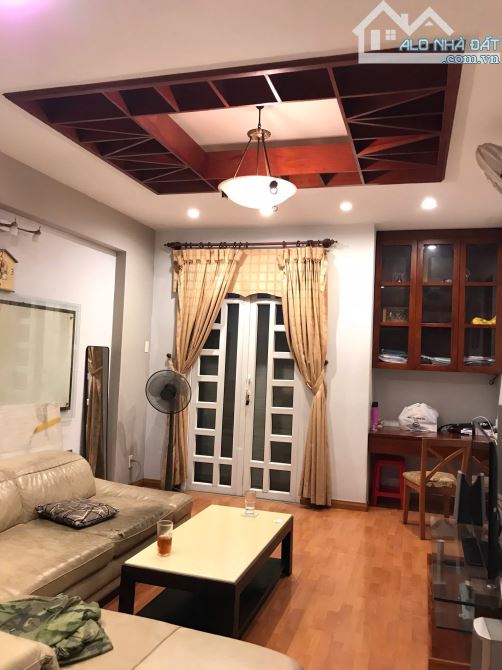 Bán nhà hẻm xe hơi 4x16.5m Nguyên Hồng p1 Gò Vấp