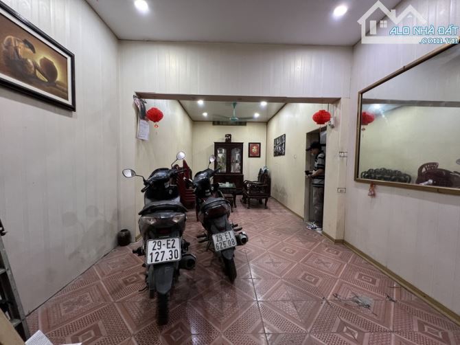 BÁN ĐẤT TẶNG NHÀ ĐOÀN THỊ ĐIỂM,SAU 1 NHÀ RA PHỐ,65m2 PHÙ HỢP XÂY TOÀ NHÀ CAO TẦNG.