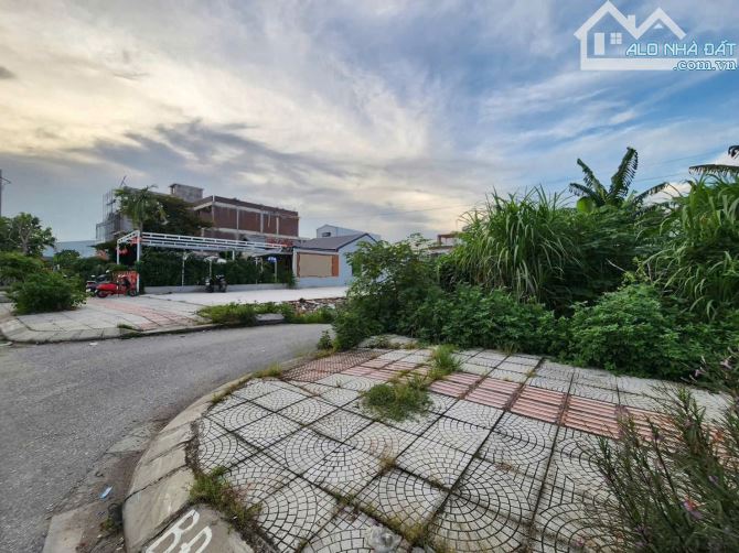Ms Linh-Siêu đẹp lô đất 2 mặt đường trước sau đoạn Vân Tra, mặt đường Máng Nước, An Đồng