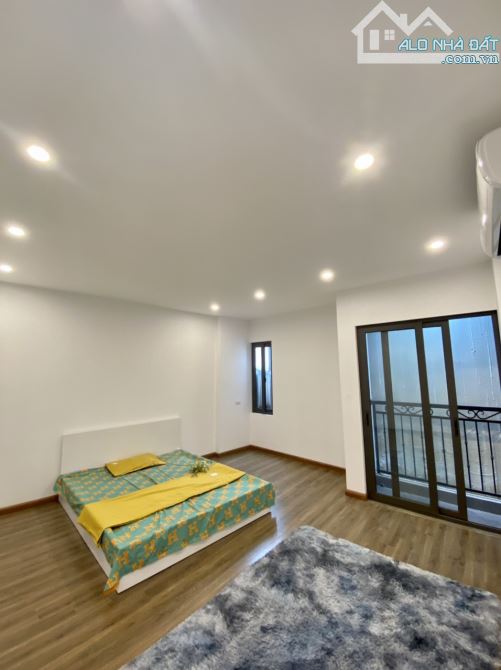 🚗 Căn hộ CCMN rộng 40m², có thang máy, tủ lạnh, sofa, ngõ ô tô tránh