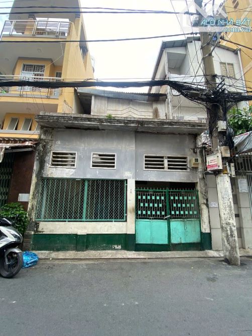 Bán nhà HXH đường Lạc Long Quân, P.9, Tân Bình (5x20m nở hậu 8m) 118m2 - Cấp 4 - 13.5 tỷ