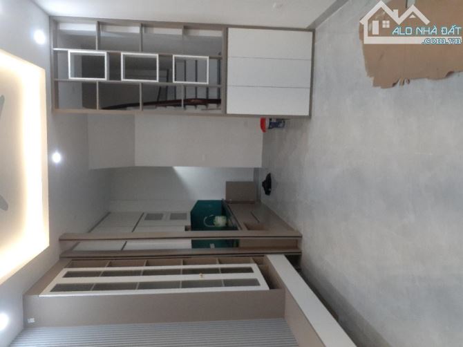 Dương Quảng Hàm - 31m2 - 5 tầng - Gần phố - Phân lô - Hiếm nhà bán