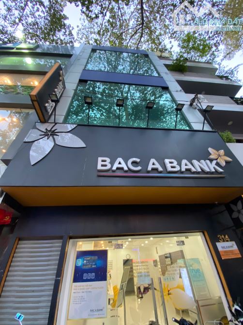 Bán mặt tiền Nguyễn Chí Thanh Q5. DT: 7x30m. 5 tầng - cách BV Chợ Rẫy chỉ 3ph di chuyển.