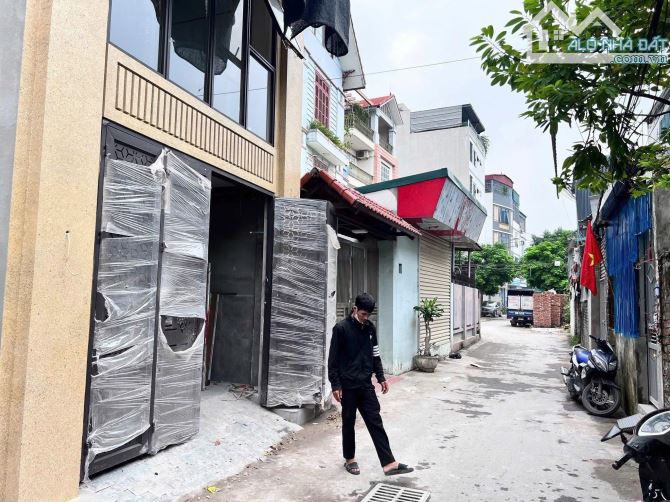 BÁN TÒA CCMN TÂY MỖ - DT77M – NGÕ THÔNG KINH DOANH – Ô TÔ TRÁNH 3 GÁC – DÒNG TIỀN 100TR