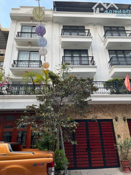 Hiếm duy nhất 1 căn liền kề văn phú 78m, 4 tầng gần chợ văn la  giá hơn 18 Tỷ
