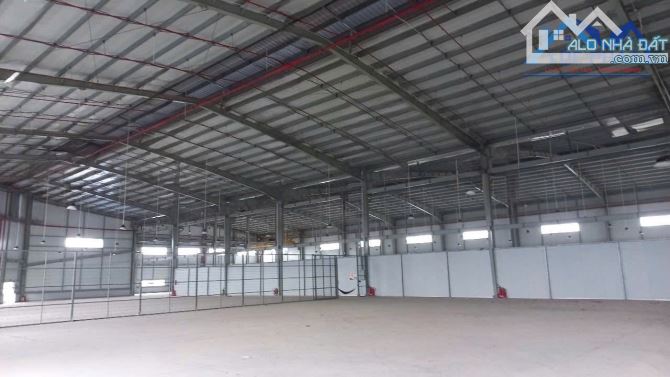 Cho thuê nhà xưởng 2.600m2. Trong KCN Long Thành-Đồng Nai, giá chỉ 4,4 usd/m2 nhà x