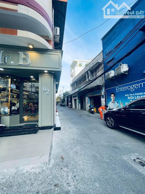 THỬA SIÊU NGON ĐỂ XÂY CHDV SÁT  CHUNG CƯ GALAXY 9, CÁCH VÀI BƯỚC  🚗MÔ TẢ :  🚨BÁN NHÀ Q