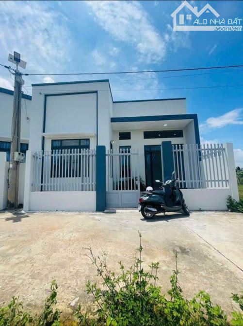 THIẾU NỢ BÁN NHÀ Ở NGUYỄN THỊ HE CỦ CHI 6x26 ( 156m2 ) 720 TRIỆU SỔ RIÊNG