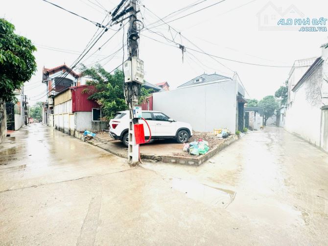 Cần bán lô góc 40m2 đất ở tại Tân Tiến, sát trường bách khoa cơ sở 2, đường thông oto to