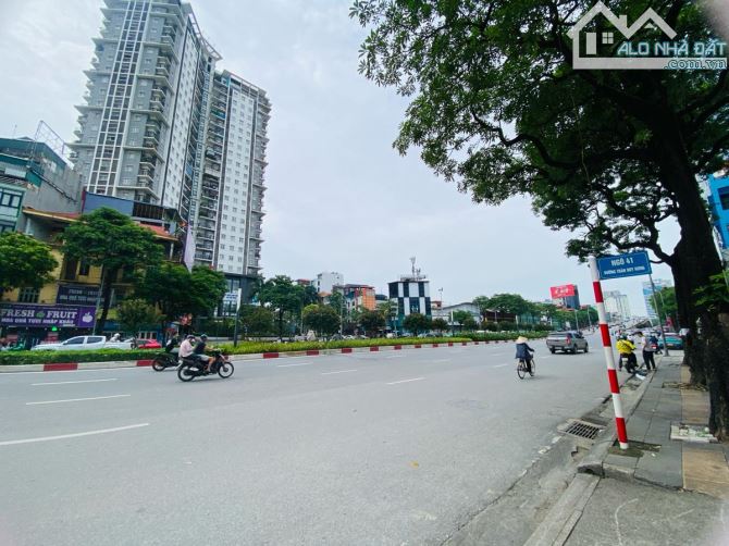 Bán nhà Nguyễn Thị Định - Trần Duy Hưng, phân lô, ngõ ô tô, gần phố, 45mx5 tầng, 15.5 tỷ