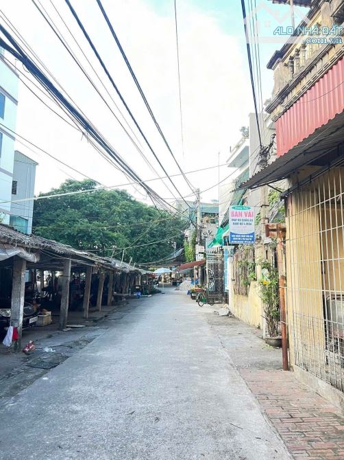 BÁN ĐẤT MẶT CHỢ  KINH DOANH NGUYỄN TRÃI  TP THÁI BÌNH  DT 47m GIÁ NHỈNH 2 tỉ