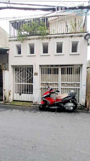 Bán Nhà Trung Mỹ Tây 13. 50m2, 2 Tầng, Đường 5m xe hơi ngủ trong nhà.