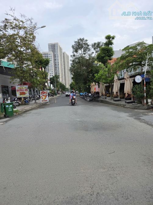🏠BÁN GẤP LÔ GỐC MT KD ĐƯỜNG SỐ KHU TĐC PHƯỚC THIỆN 194M CHỈ 13.5 TỶ  CẠNH VINHOMES Q9